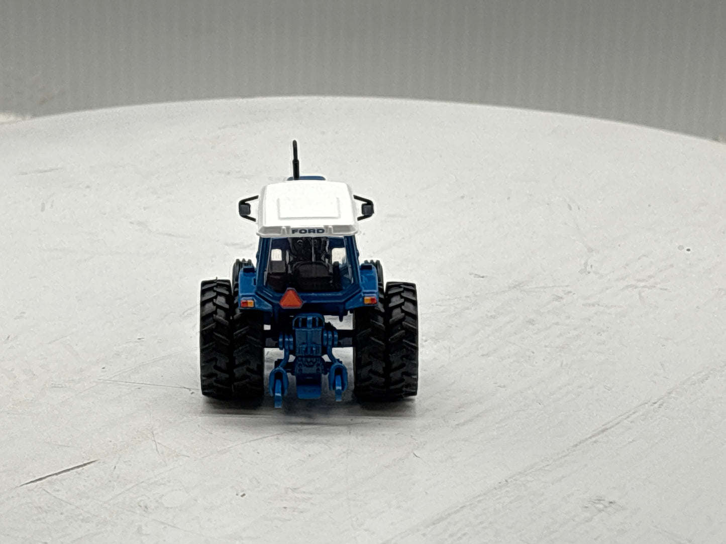 1/64 Ford TW-35 2wd