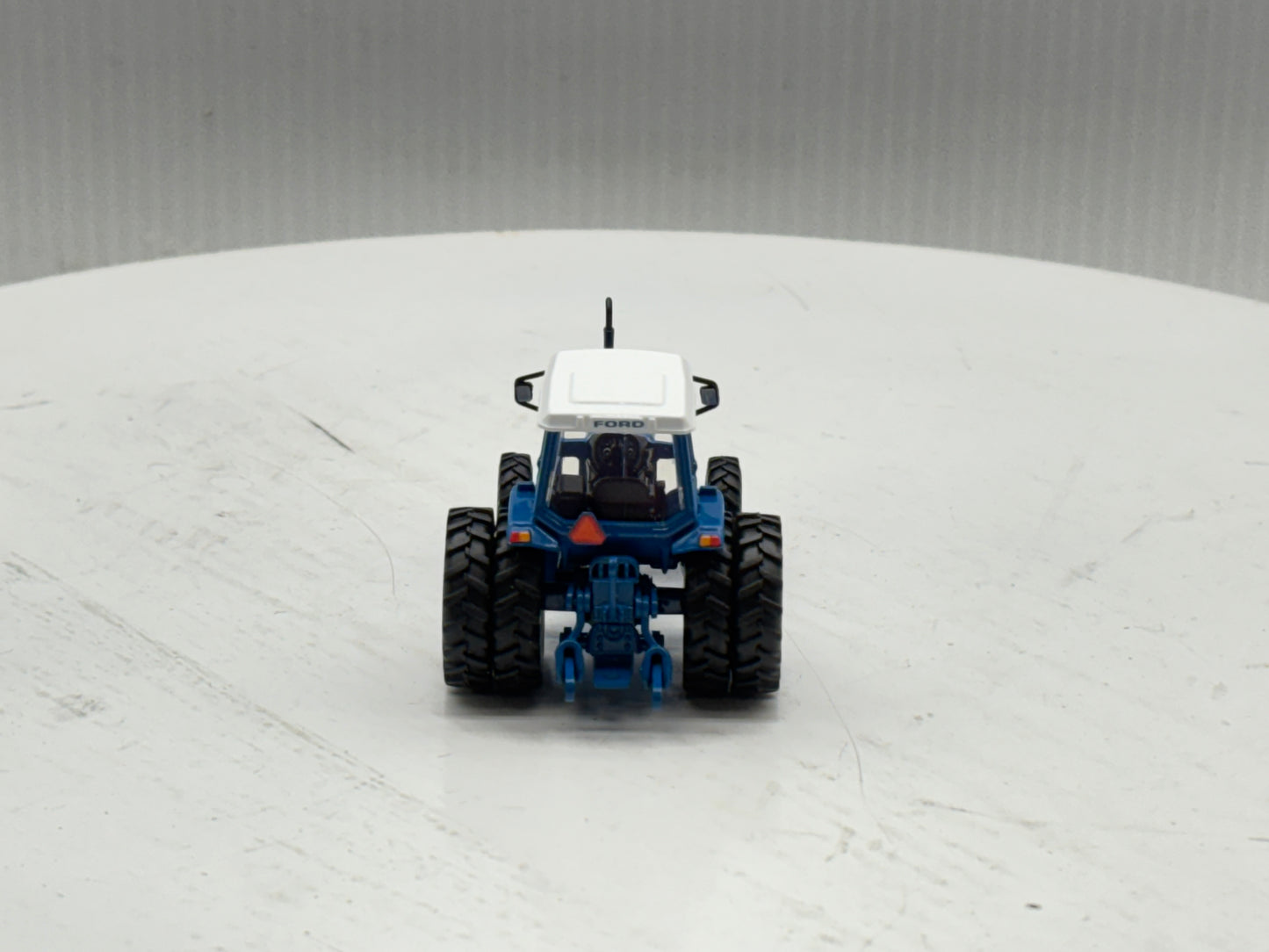 1/64 Ford TW-35 FWA