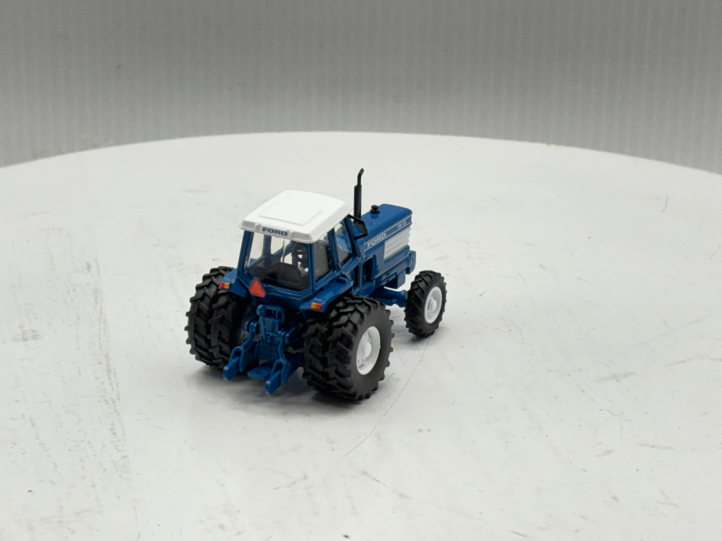 1/64 Ford TW-35 FWA