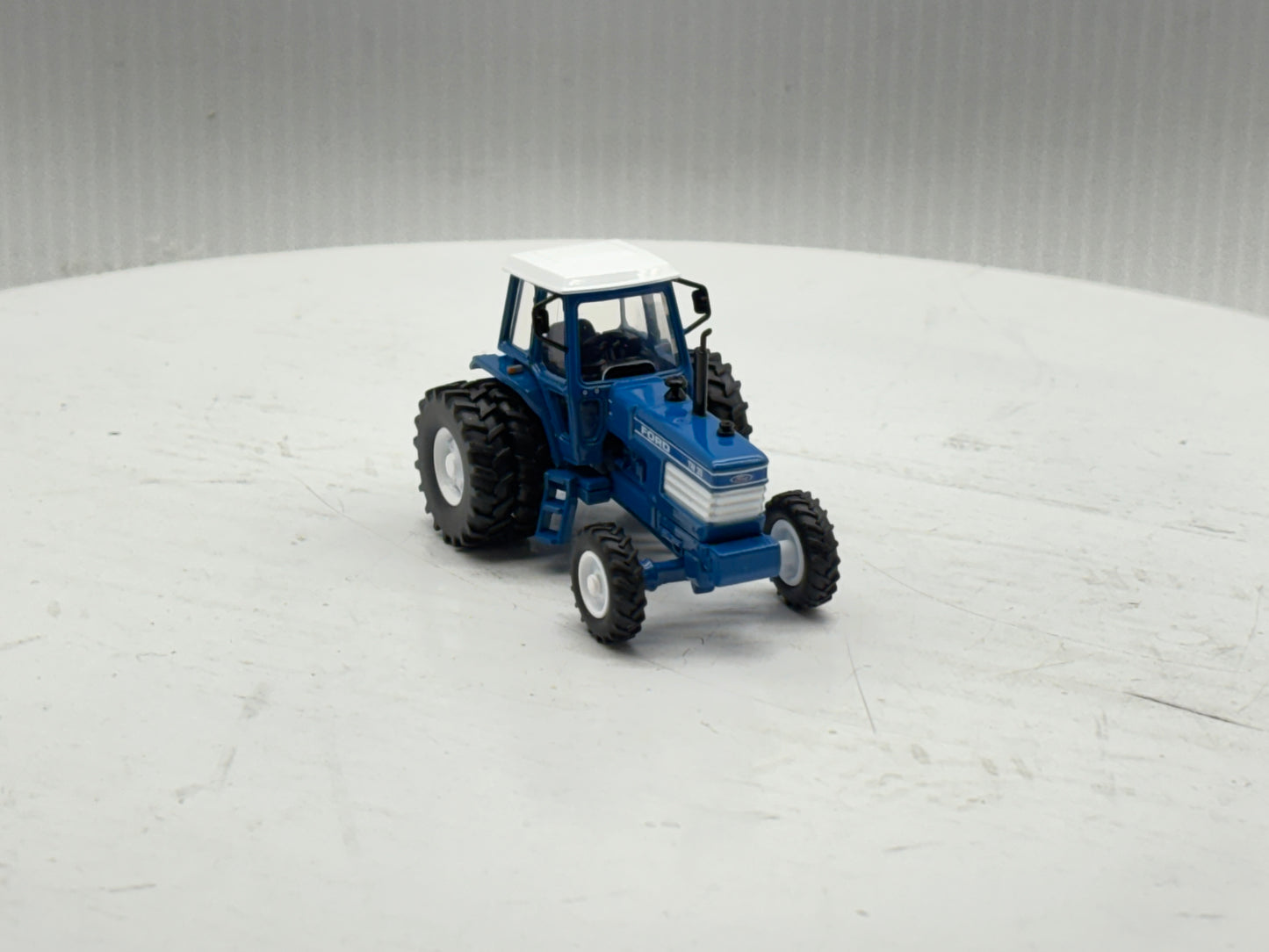 1/64 Ford TW-35 FWA