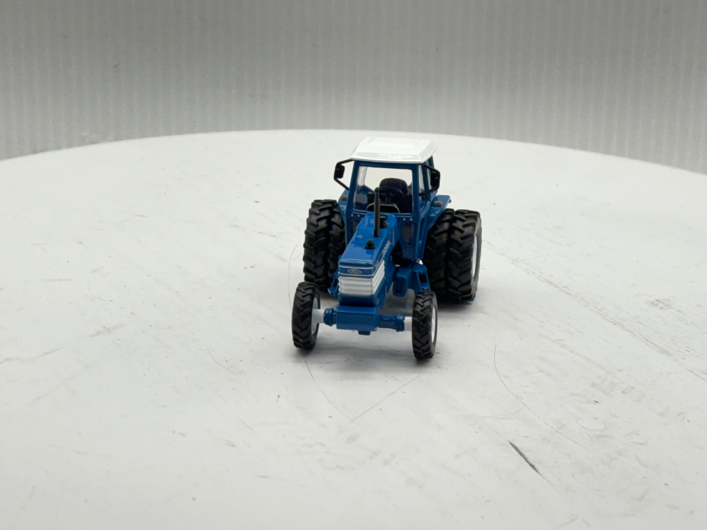 1/64 Ford TW-35 FWA