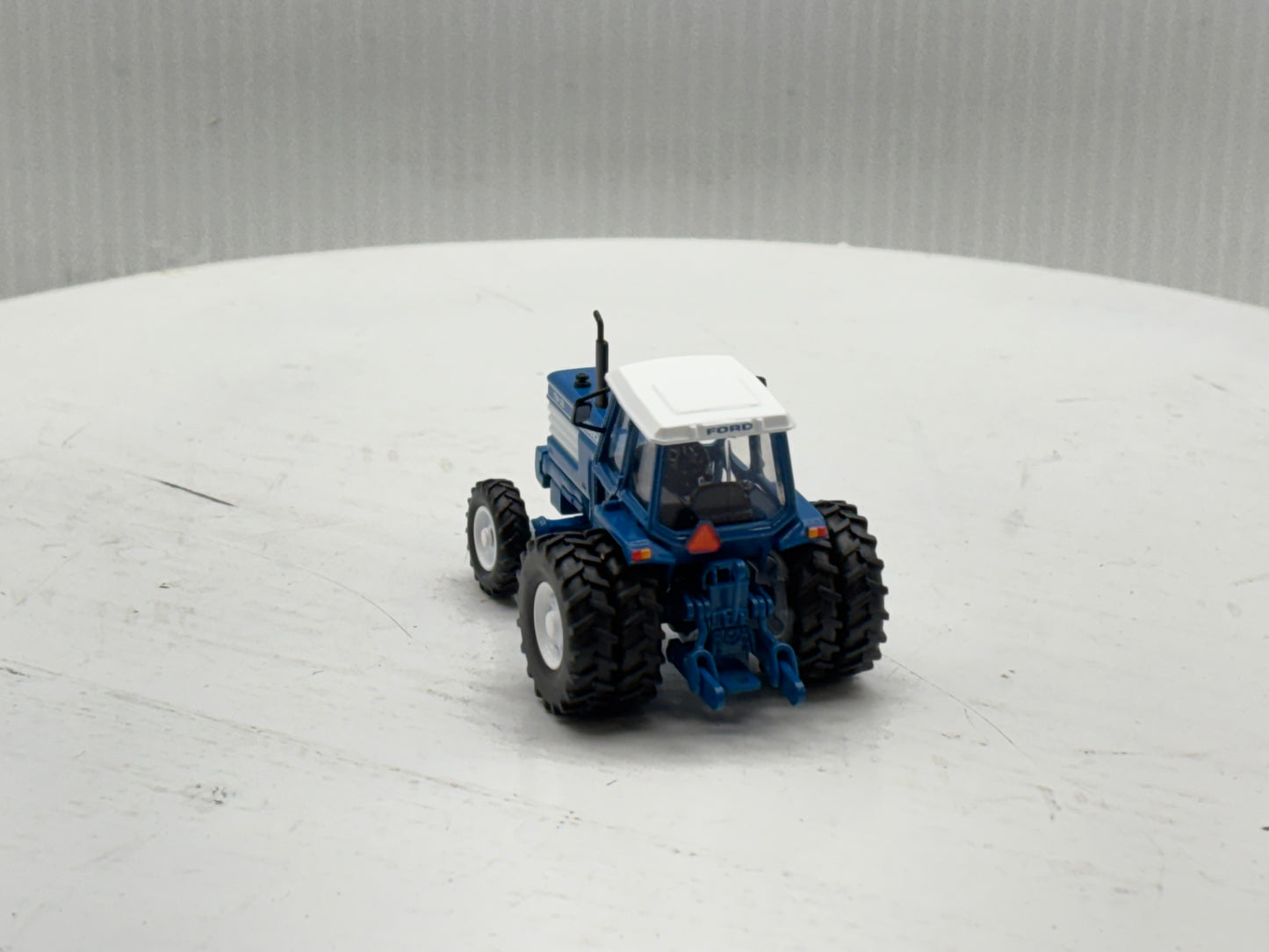 1/64 Ford TW-35 FWA