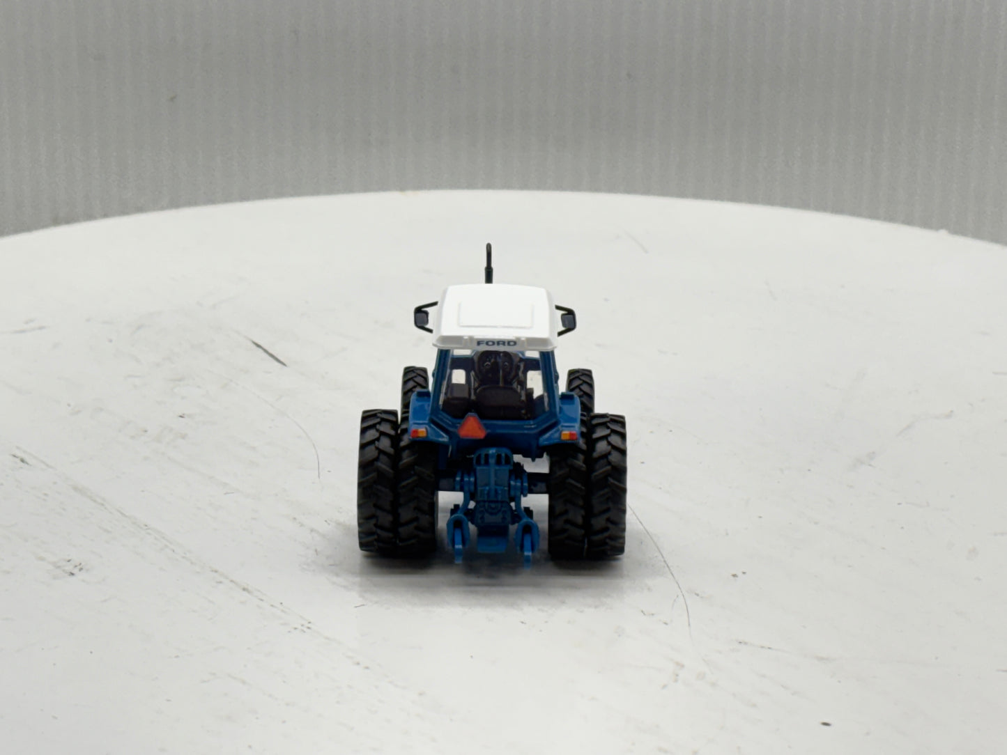 1/64 Ford TW-35 FWA