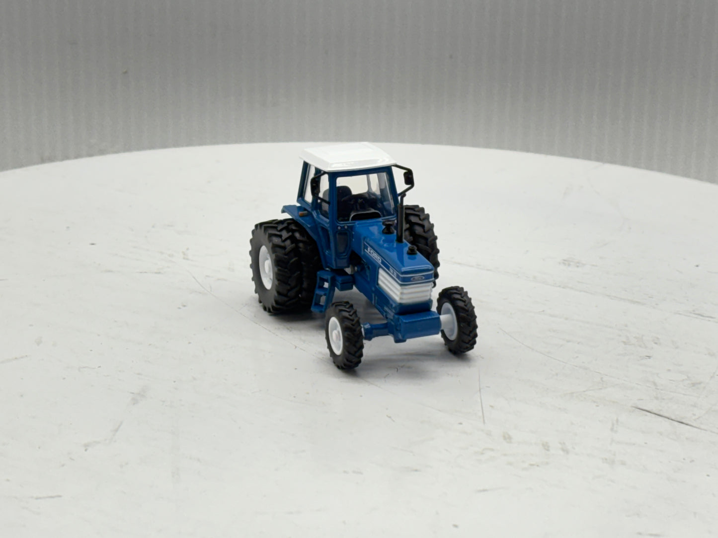 1/64 Ford TW-35 FWA