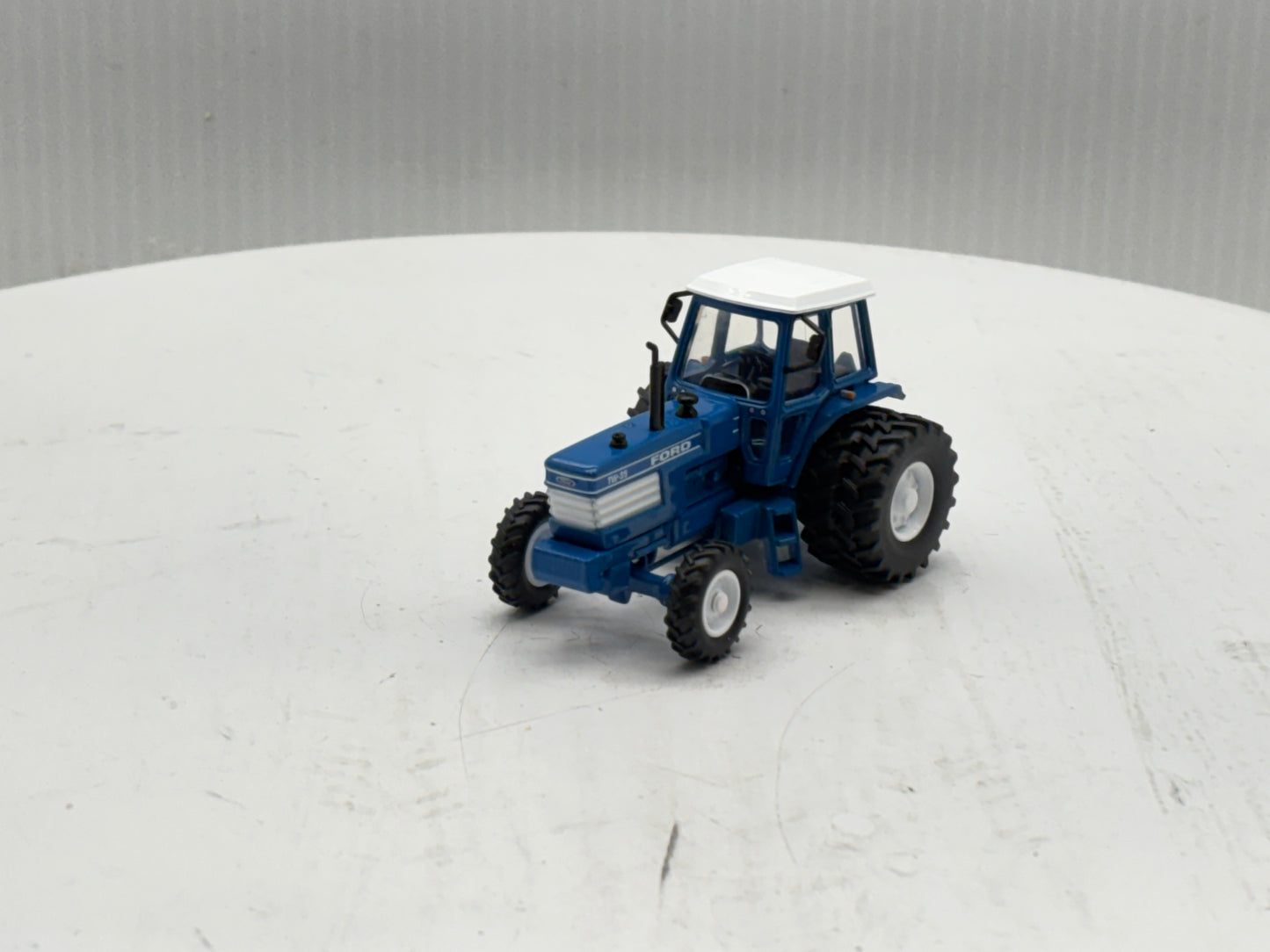 1/64 Ford TW-35 FWA