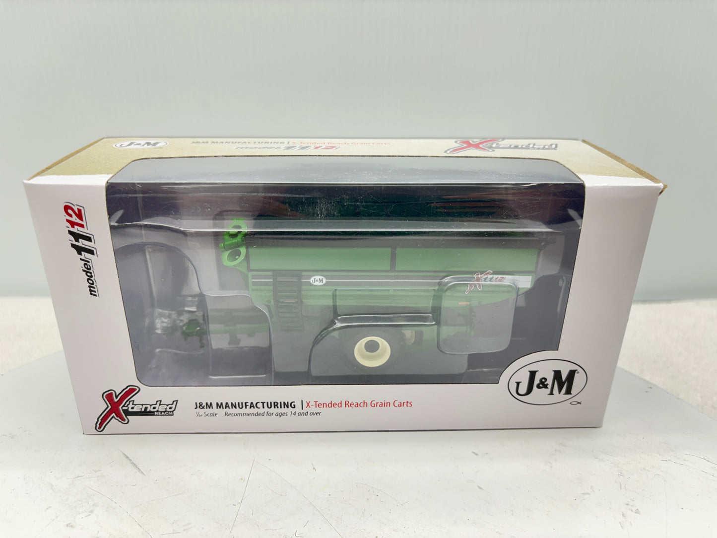 1/64 J&M 1112 X-Tend Tandem Grain Cart Green
