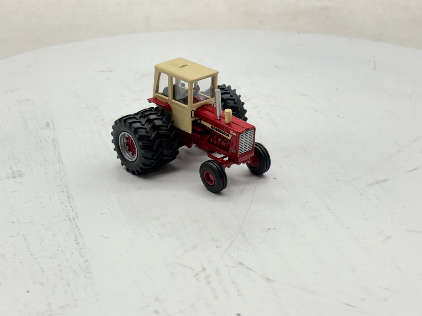1/64 International 1256 2WD