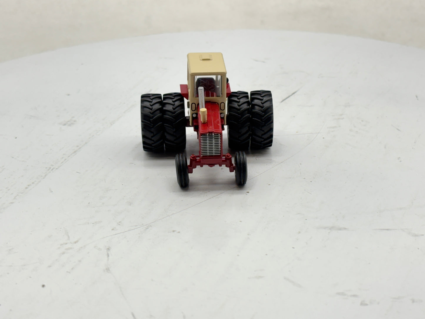 1/64 International 1256 2WD
