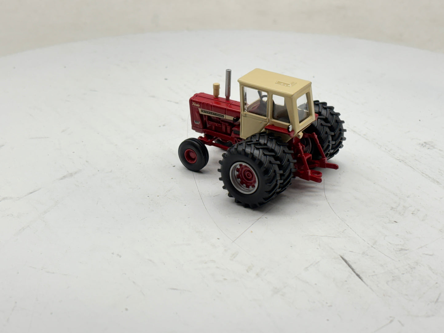 1/64 International 1256 2WD