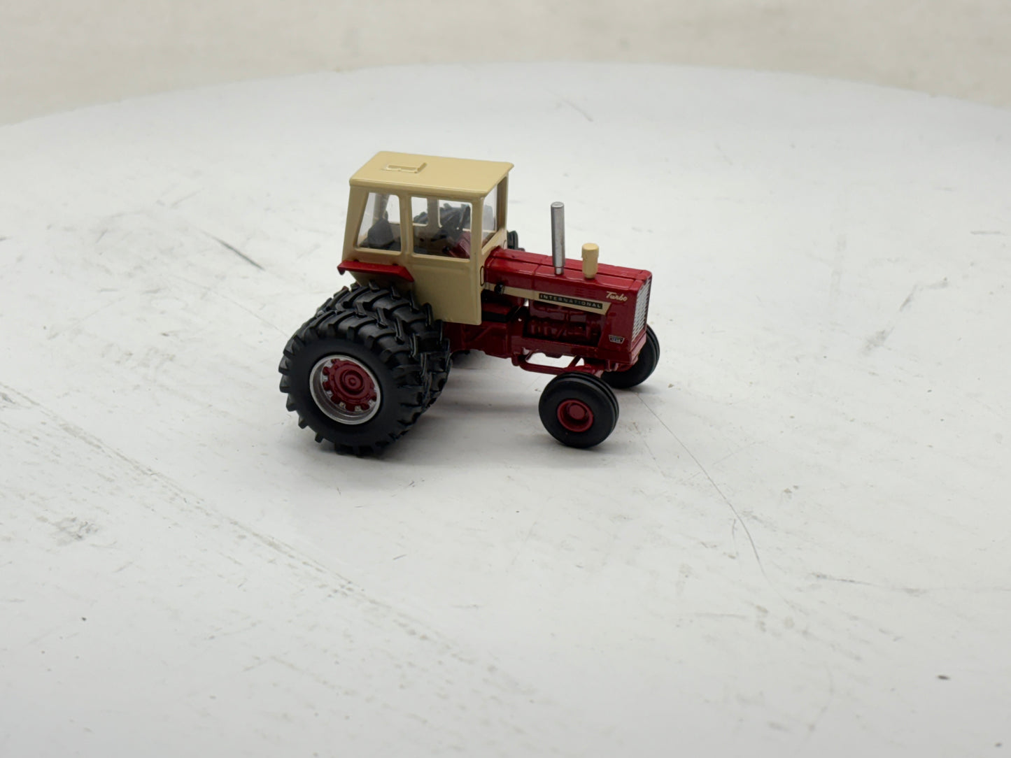 1/64 International 1256 2WD