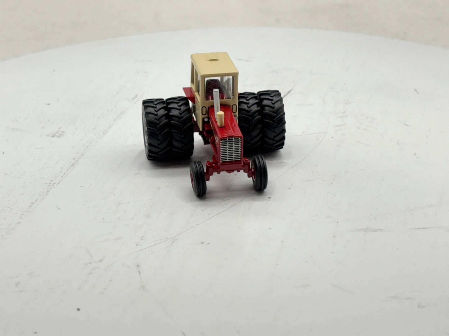 1/64 International 1256 2WD