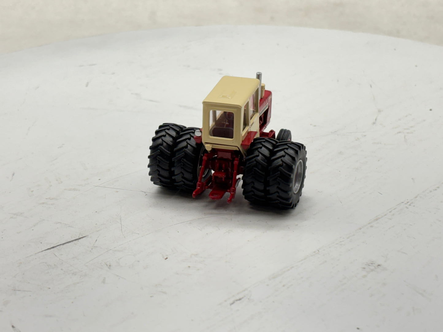 1/64 International 1256 2WD