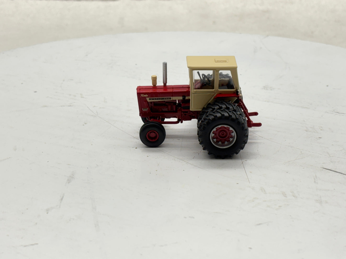 1/64 International 1256 2WD