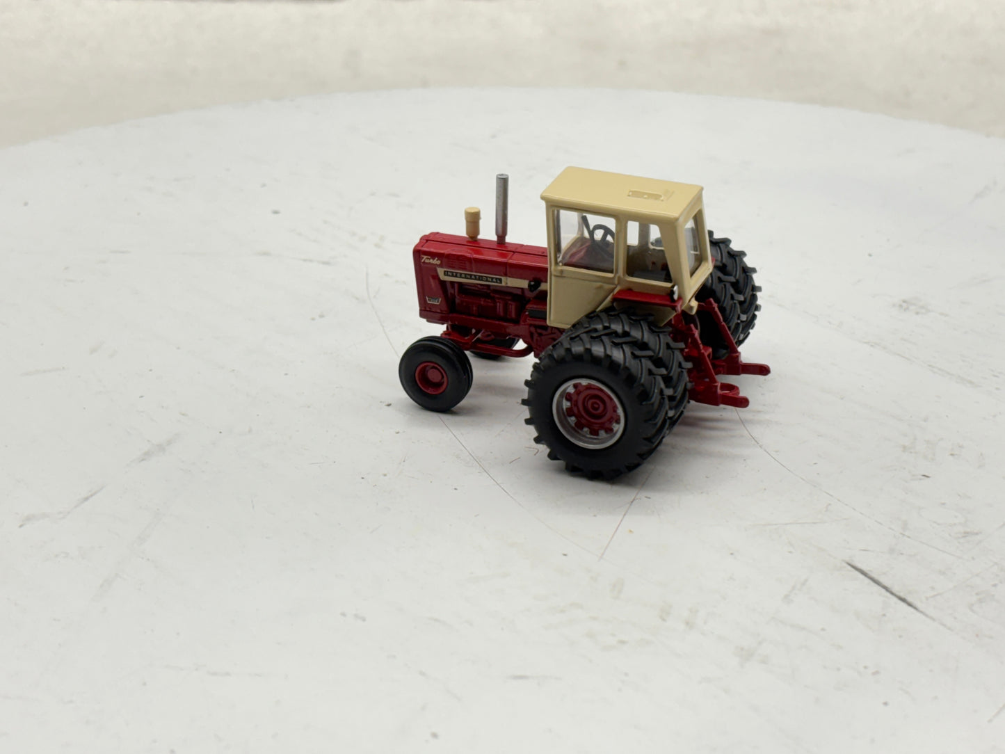 1/64 International 1256 2WD