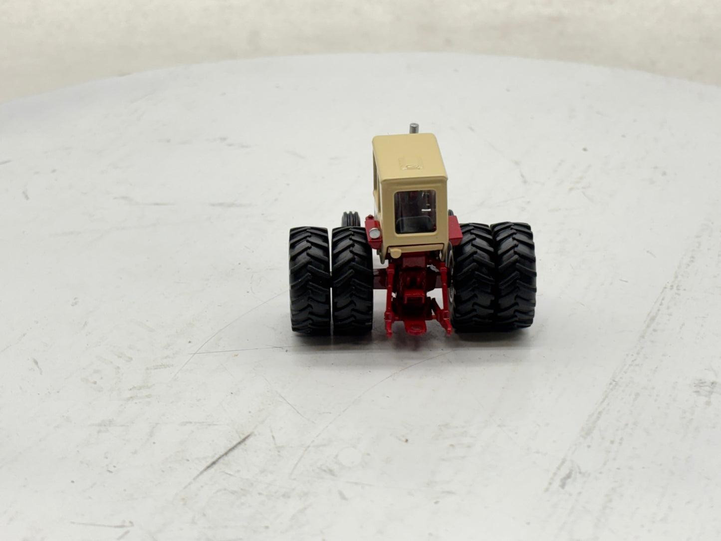 1/64 International 1256 2WD