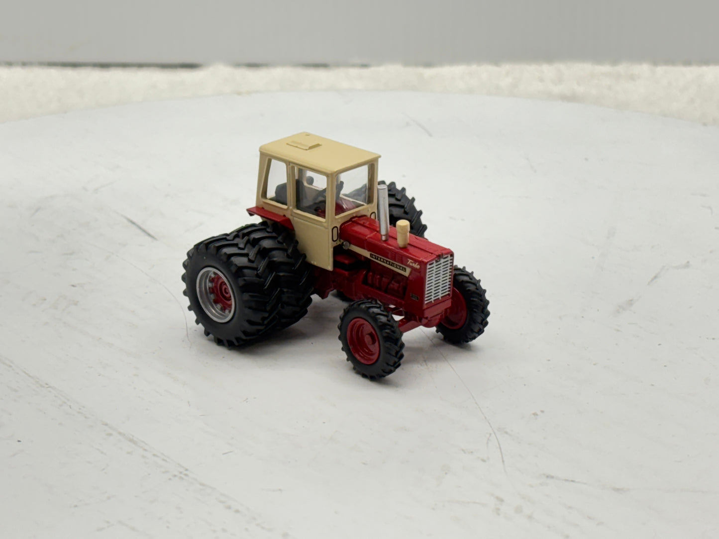 1/64 International 1256 4WD