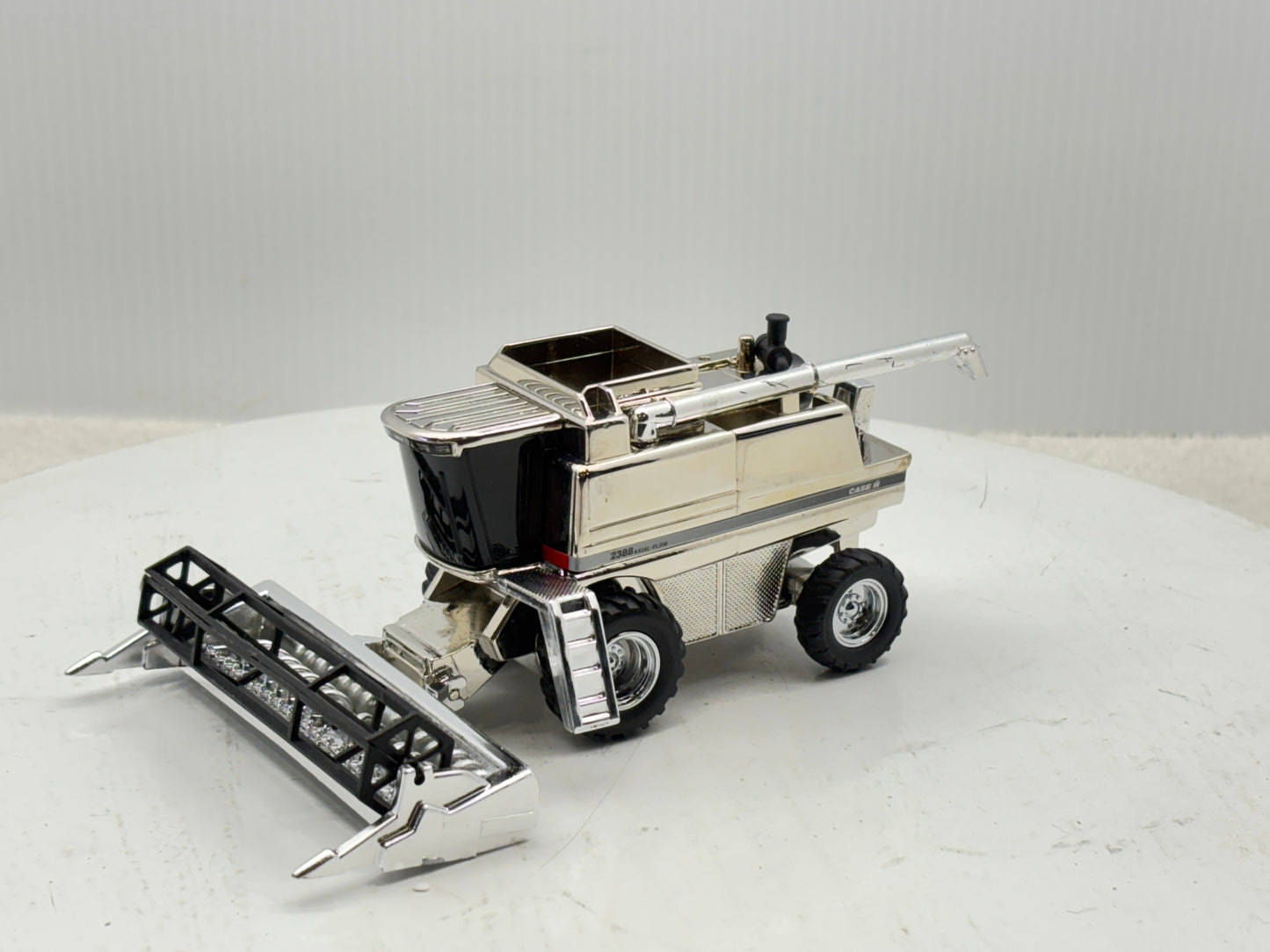 1/64 International 2388 25th