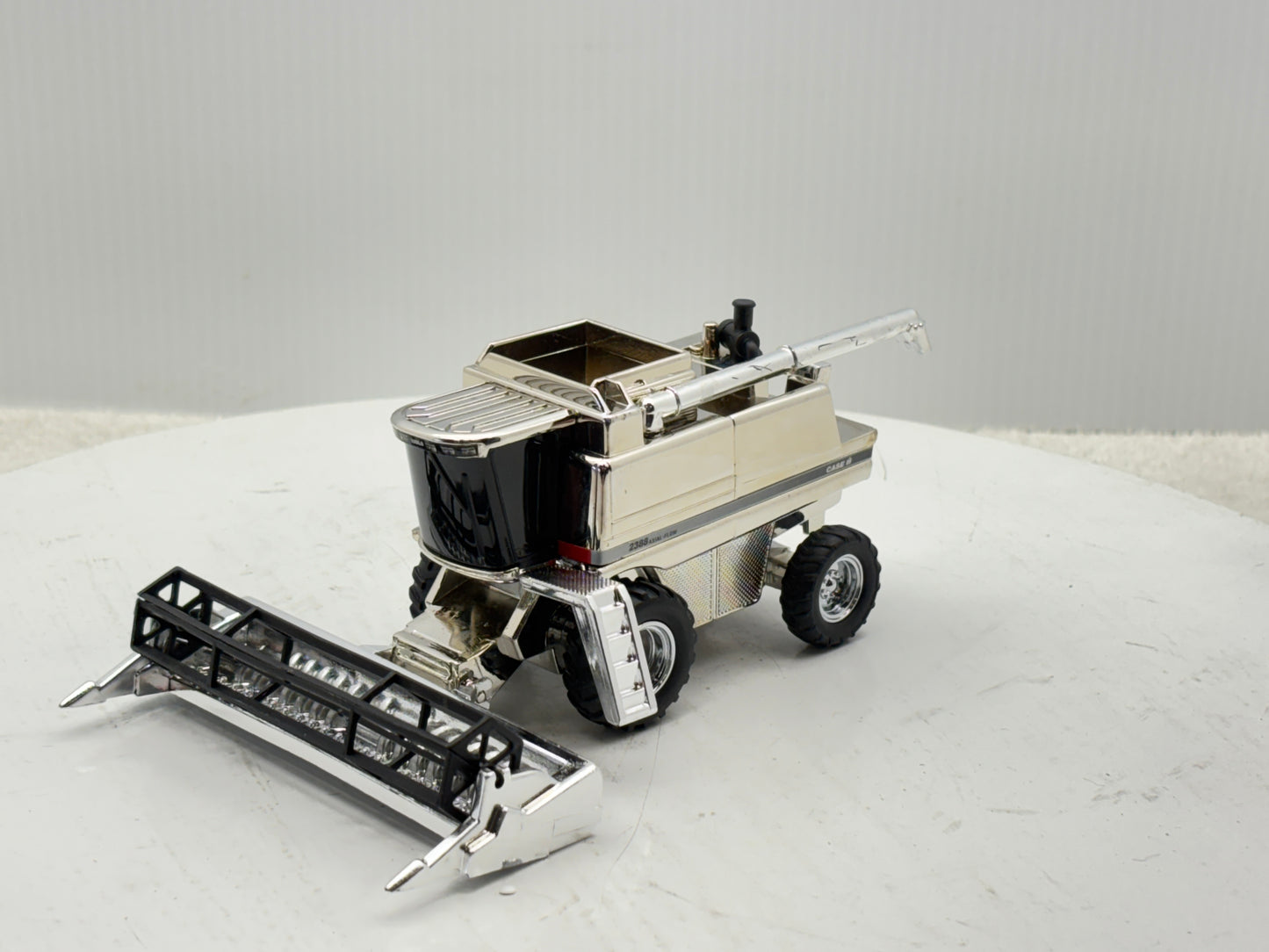1/64 International 2388 25th