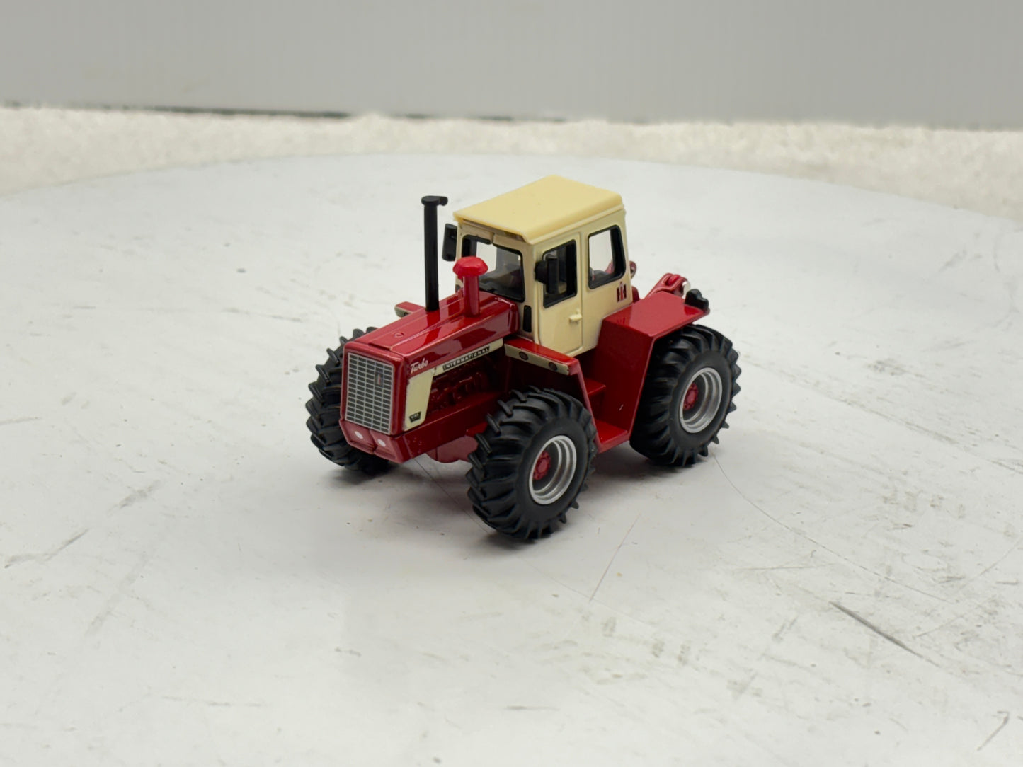 1/64 International 4166