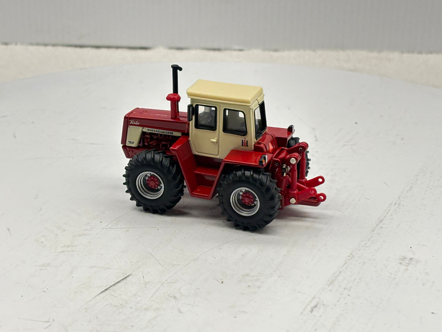 1/64 International 4166