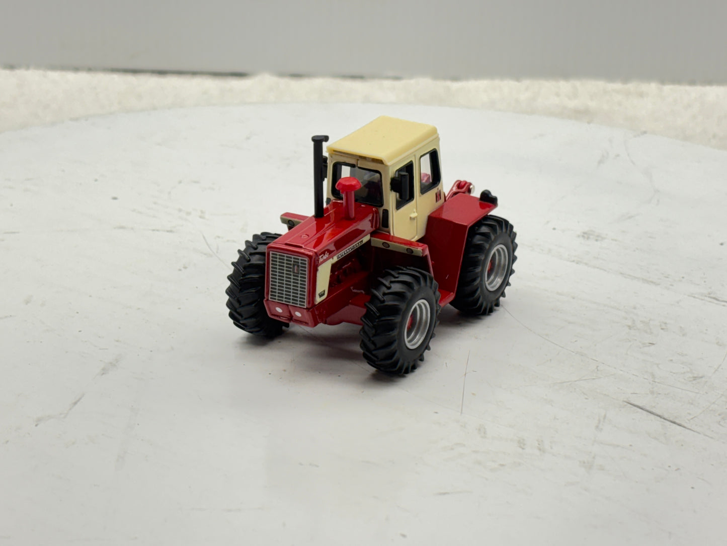 1/64 International 4166