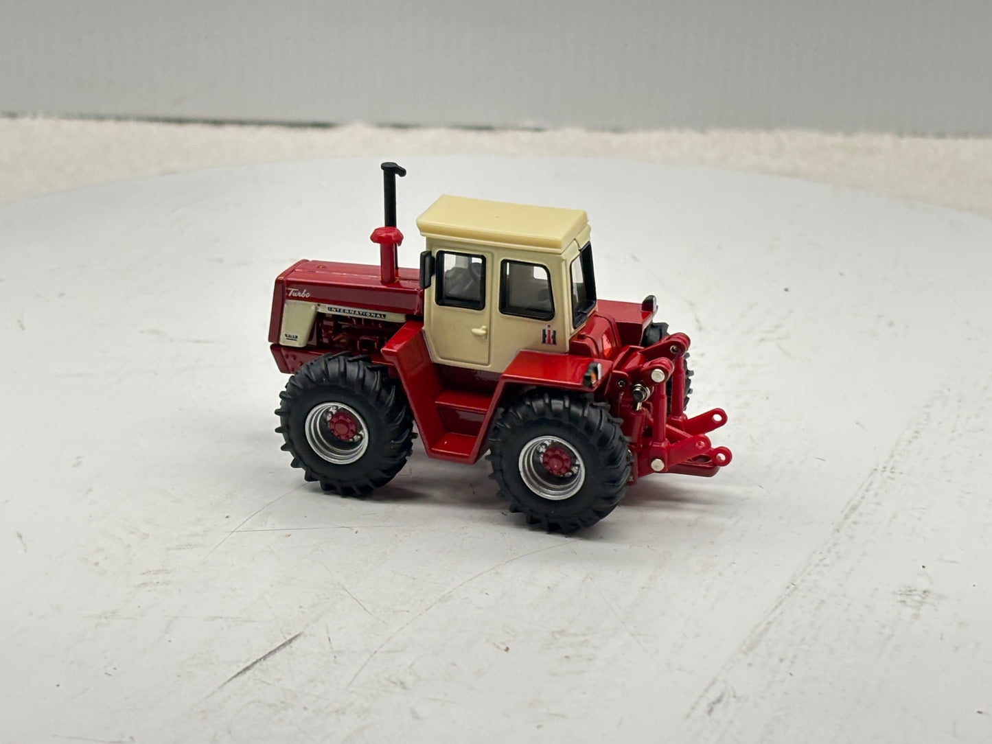 1/64 International 4166
