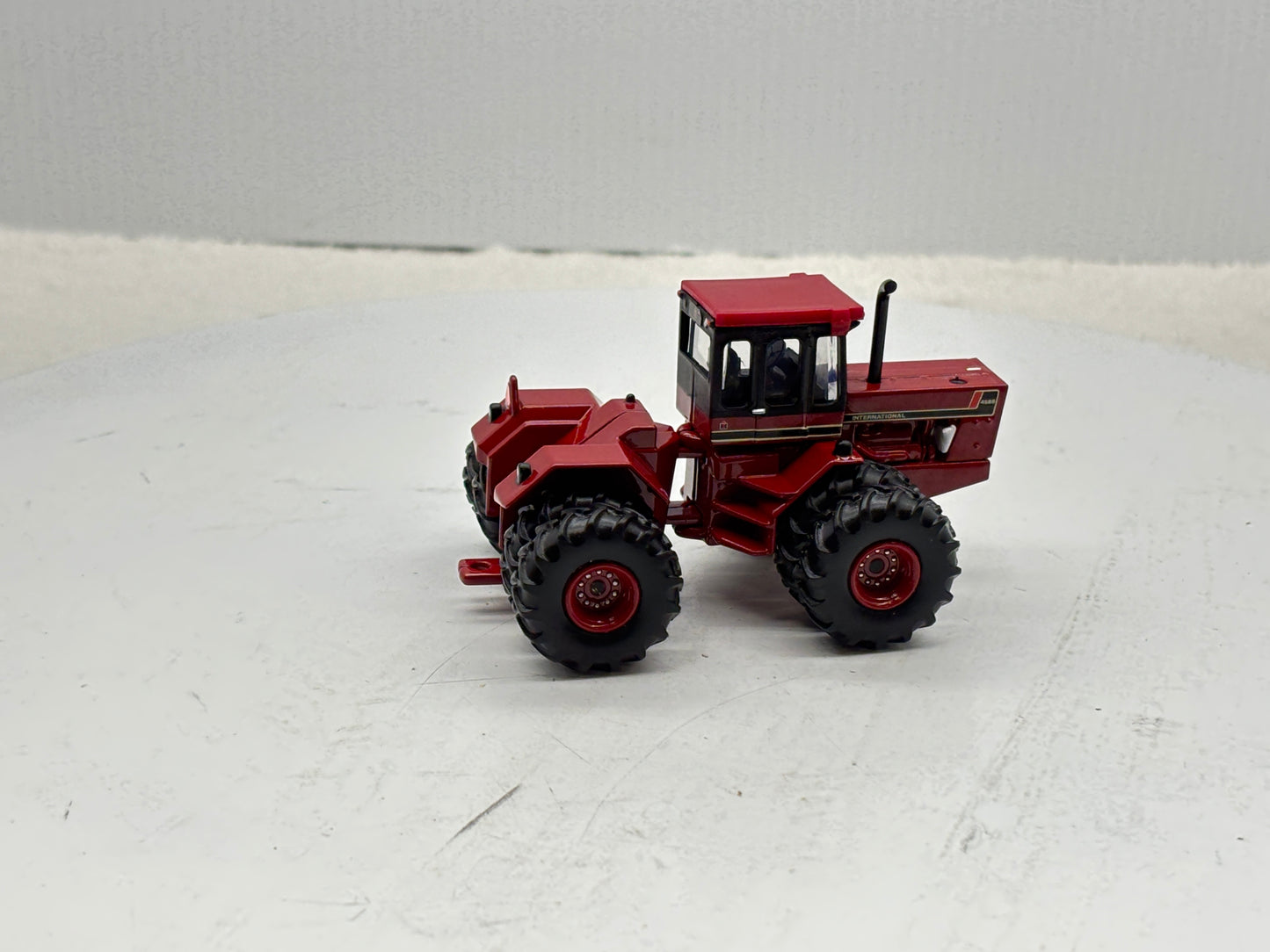 1/64 International 4586