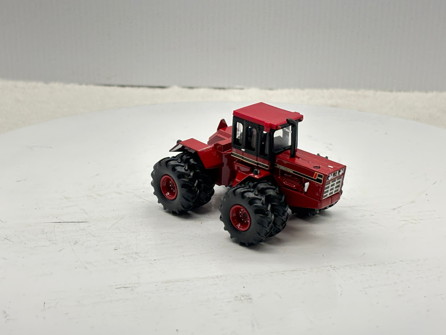 1/64 International 4586