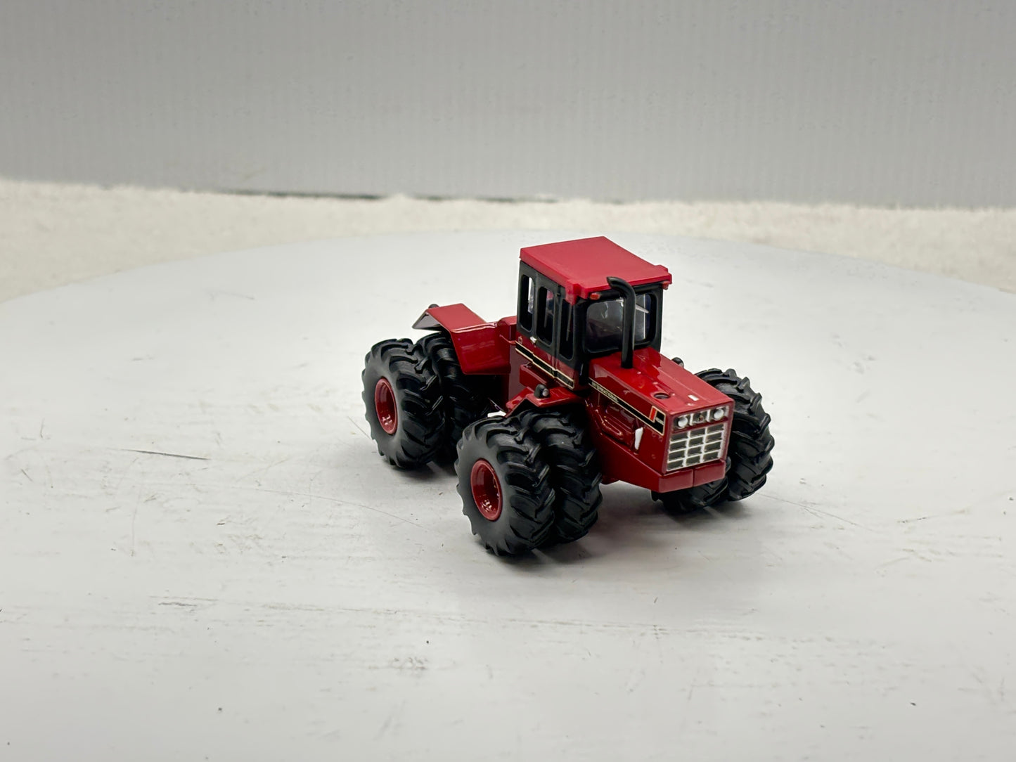 1/64 International 4586