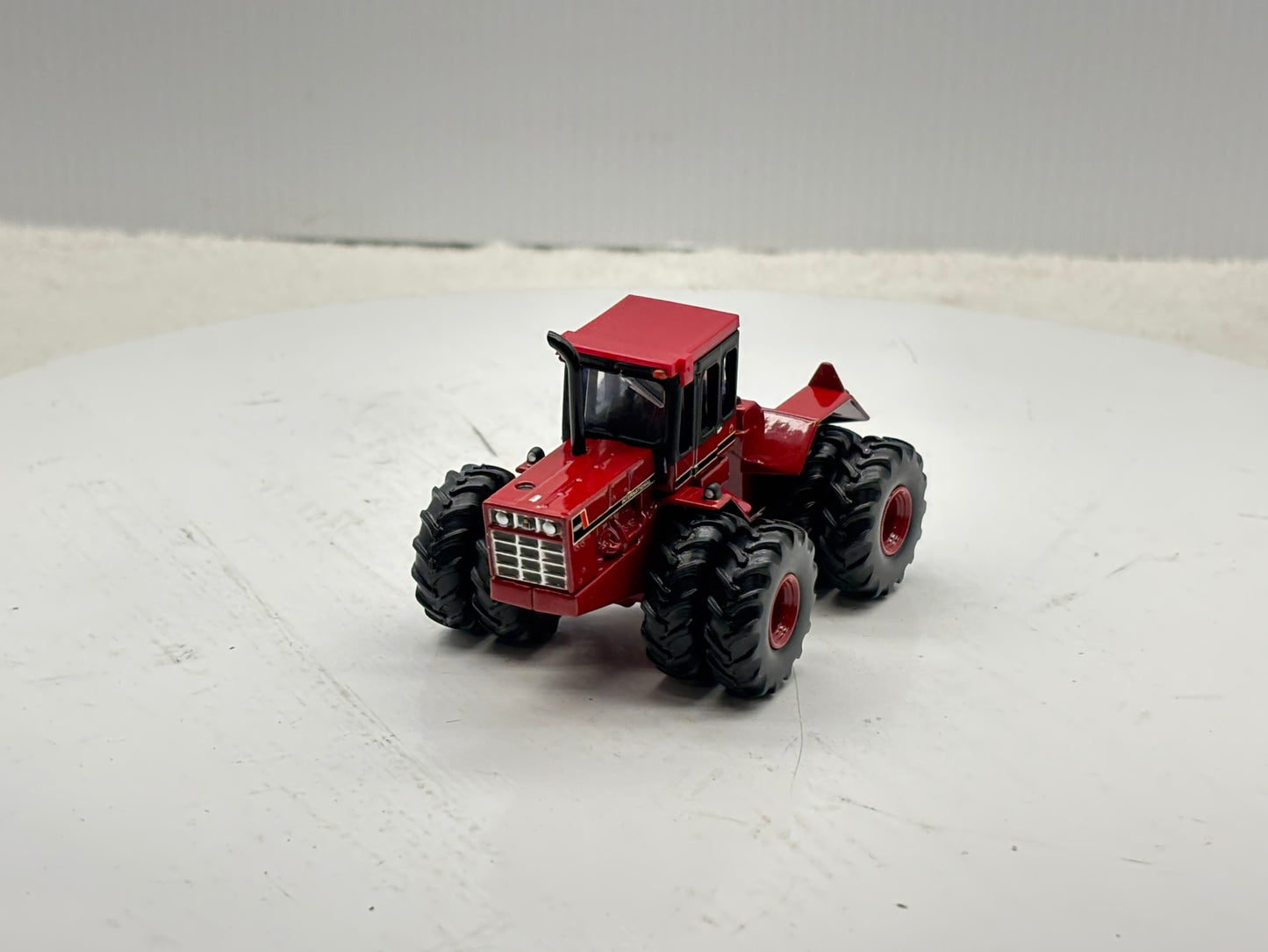 1/64 International 4586