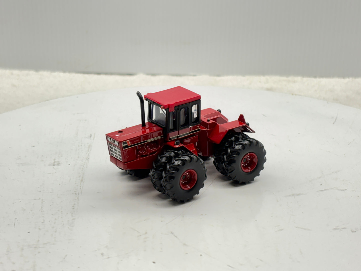 1/64 International 4586