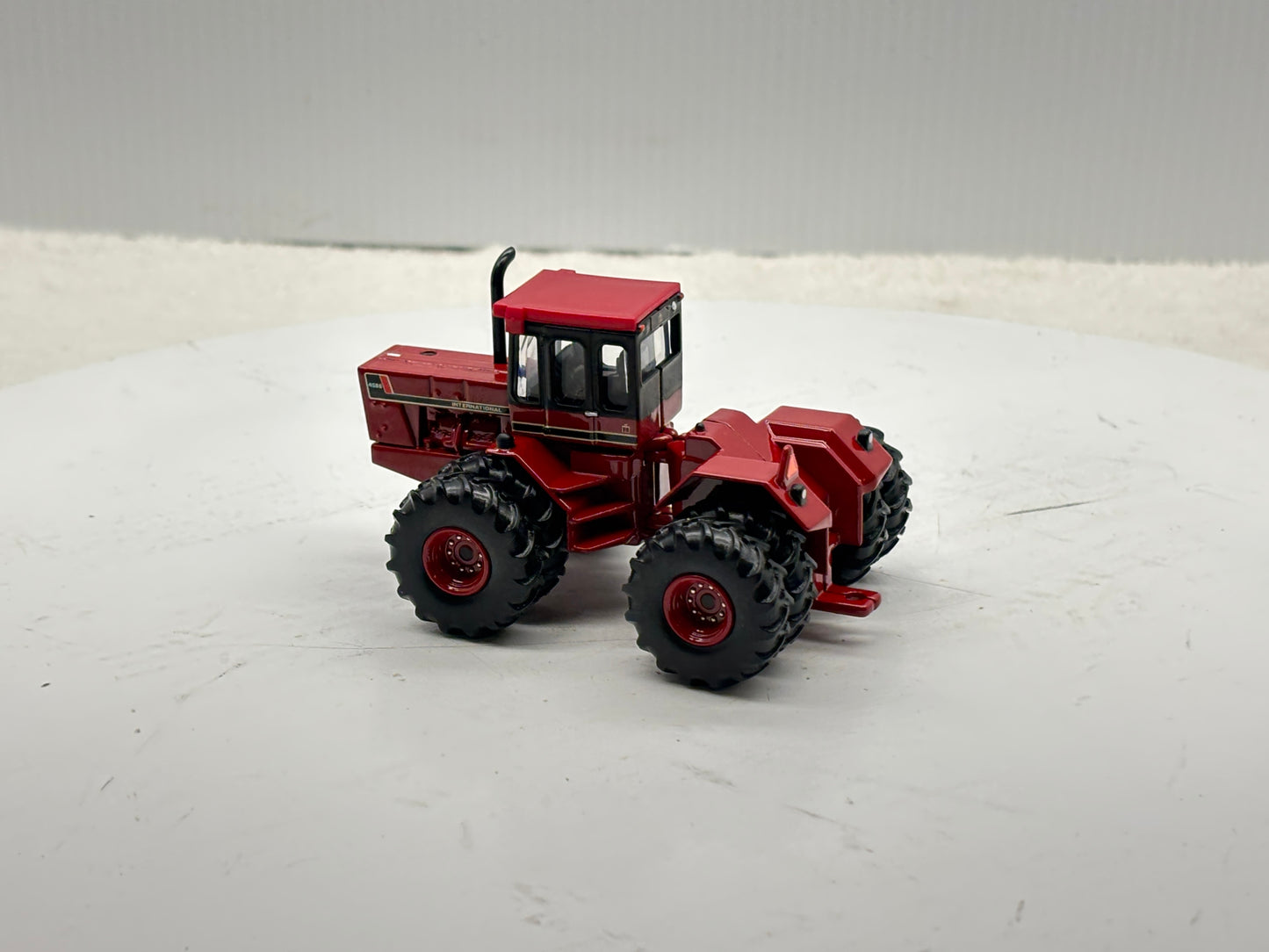 1/64 International 4586