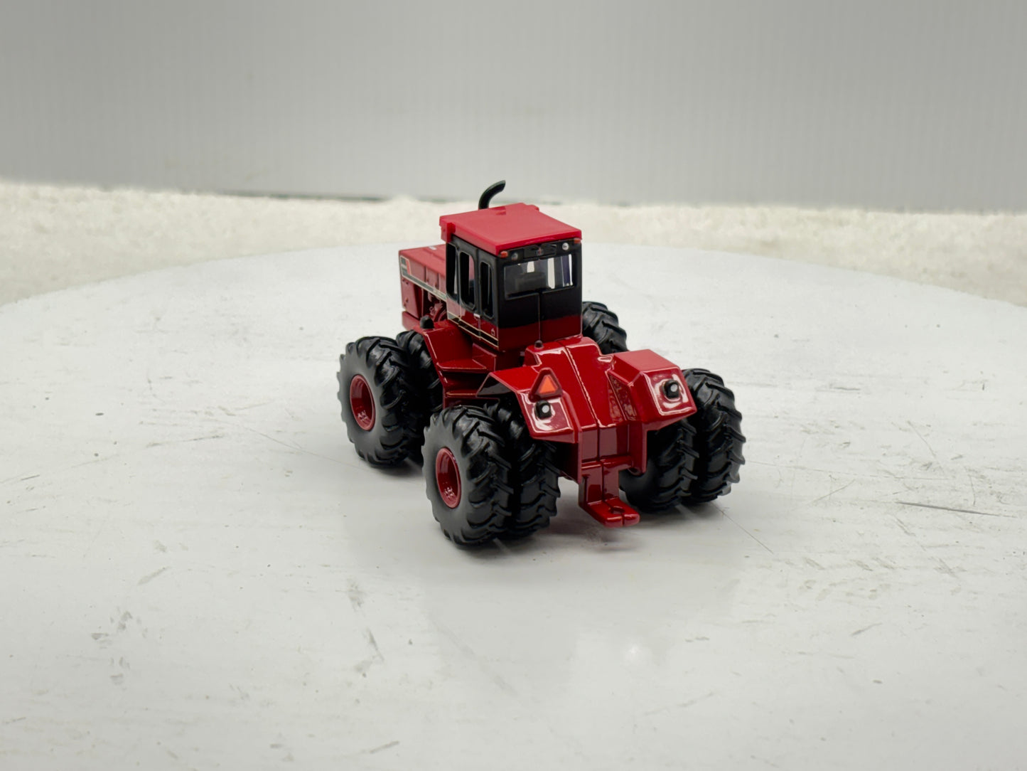 1/64 International 4586