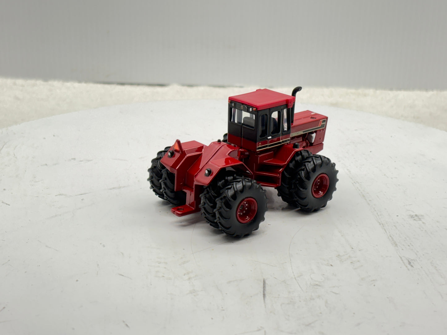 1/64 International 4586