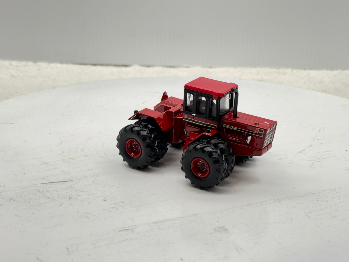 1/64 International 4586