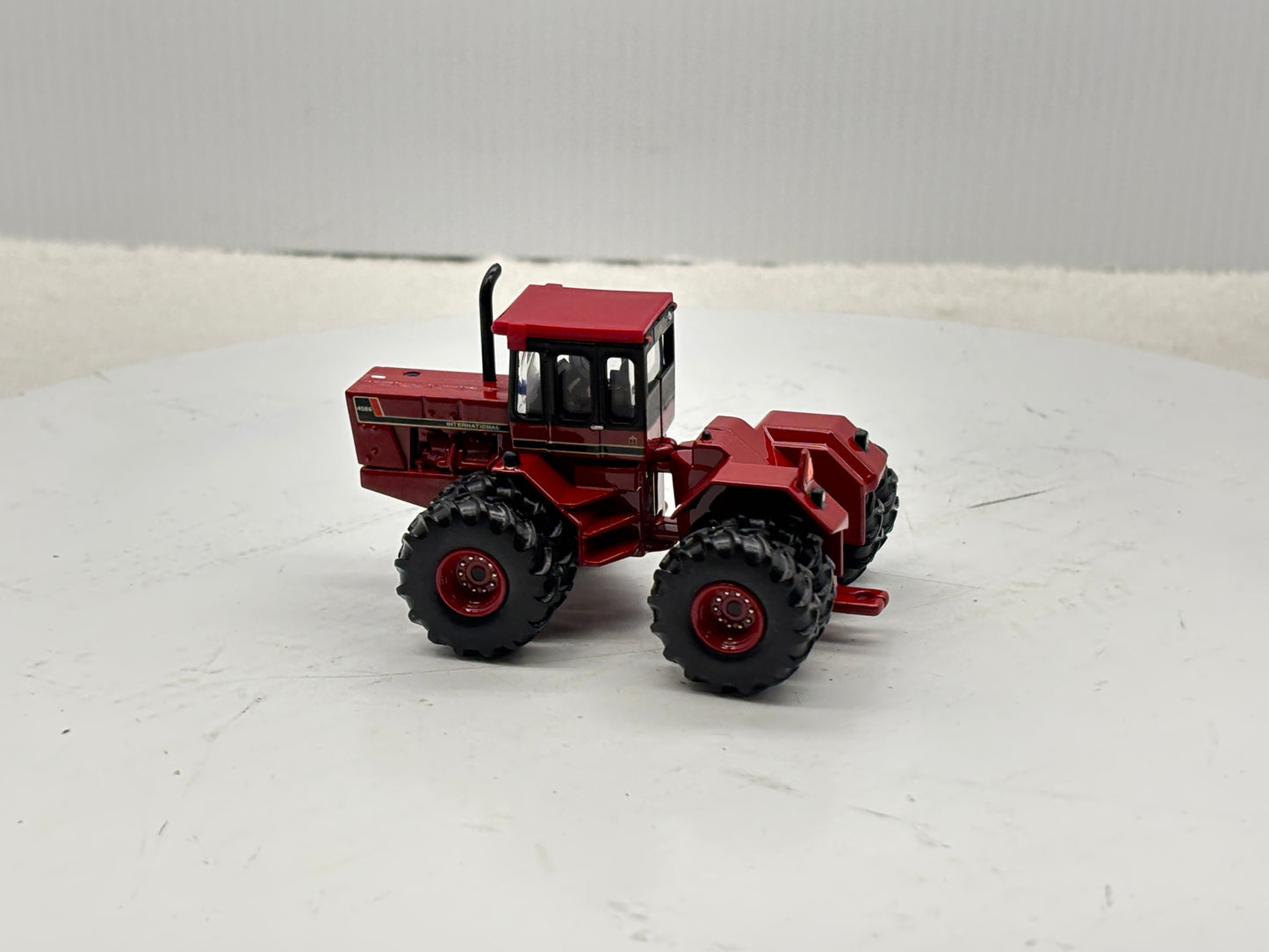 1/64 International 4586