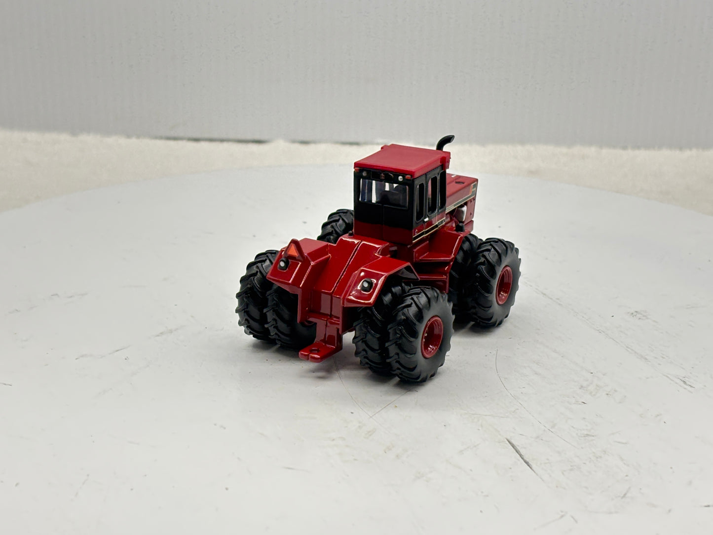 1/64 International 4586