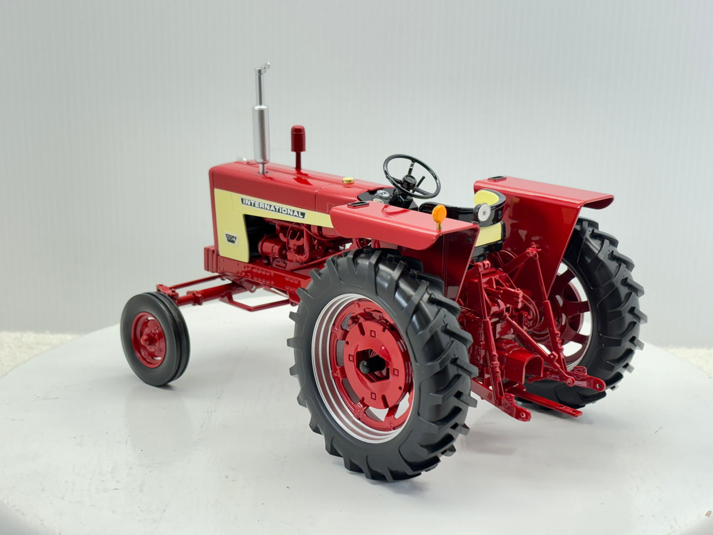1/16 International 504