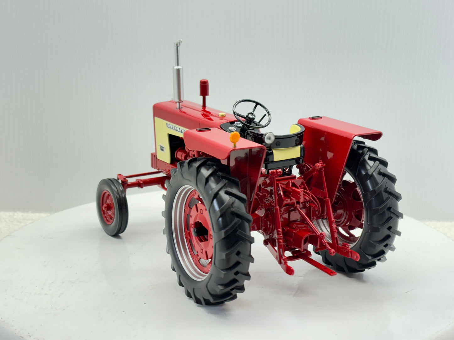 1/16 International 504