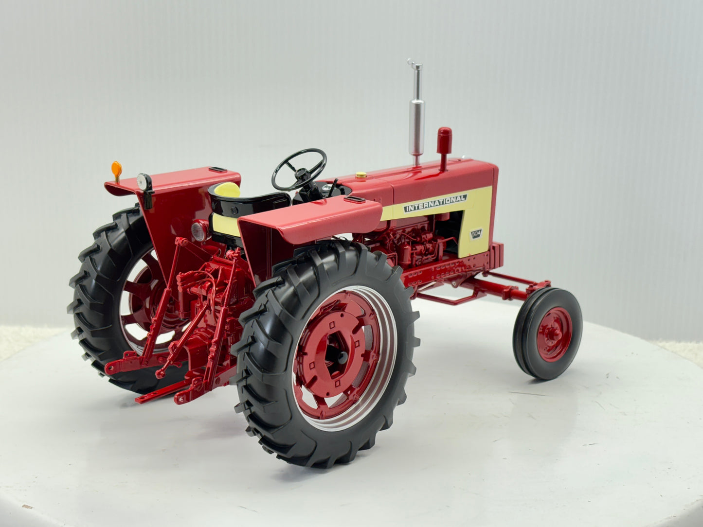 1/16 International 504