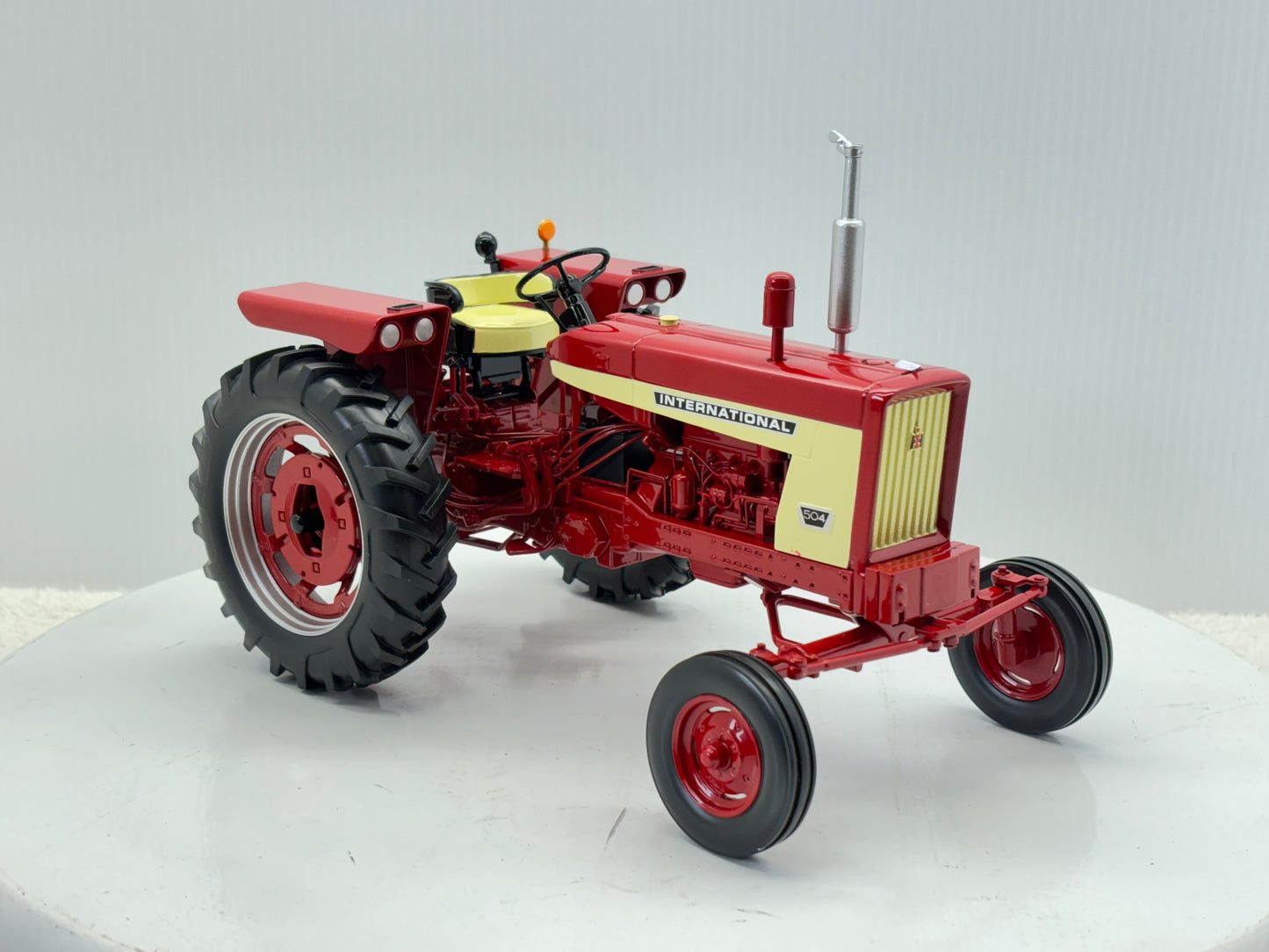 1/16 International 504