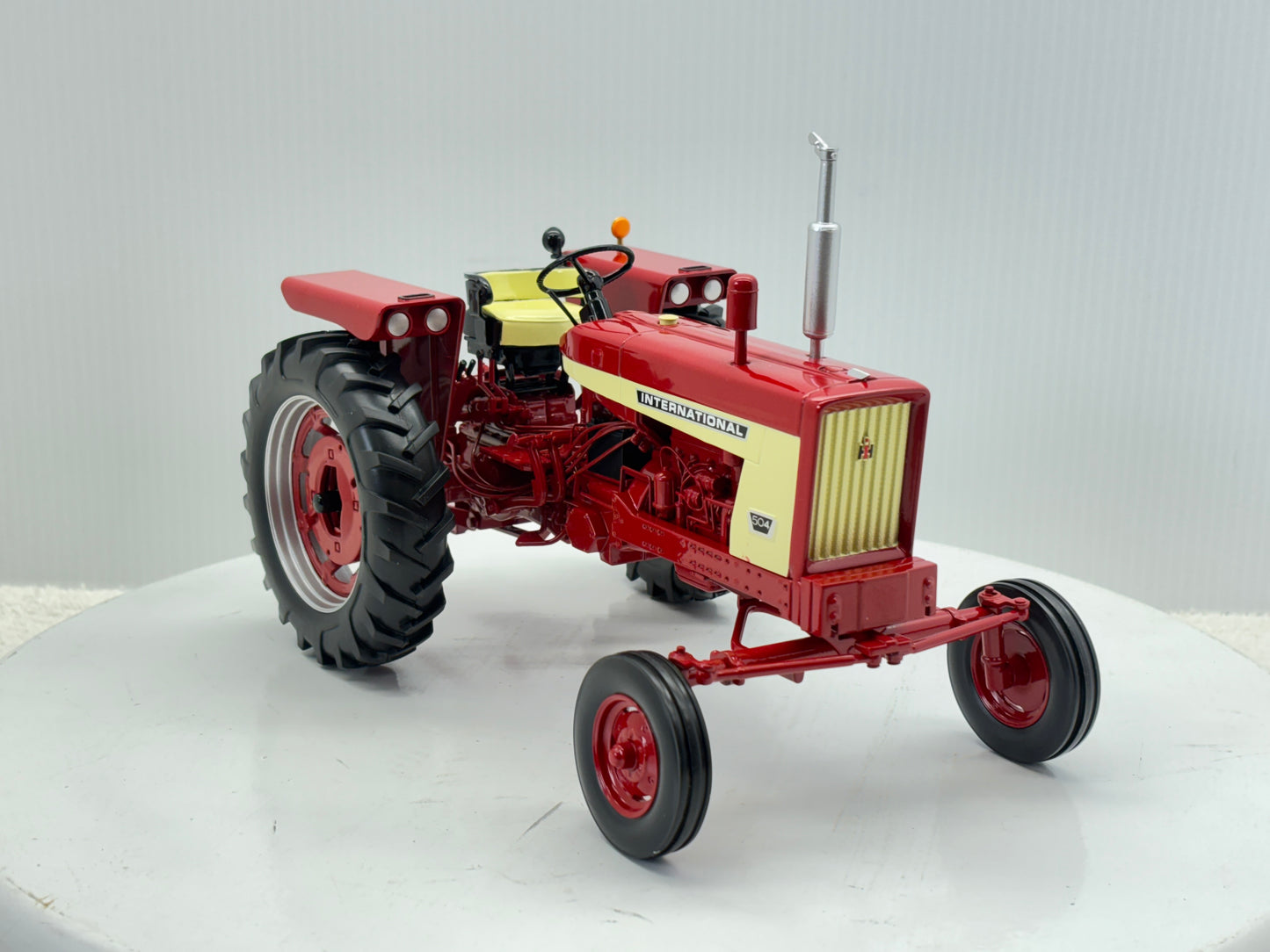 1/16 International 504