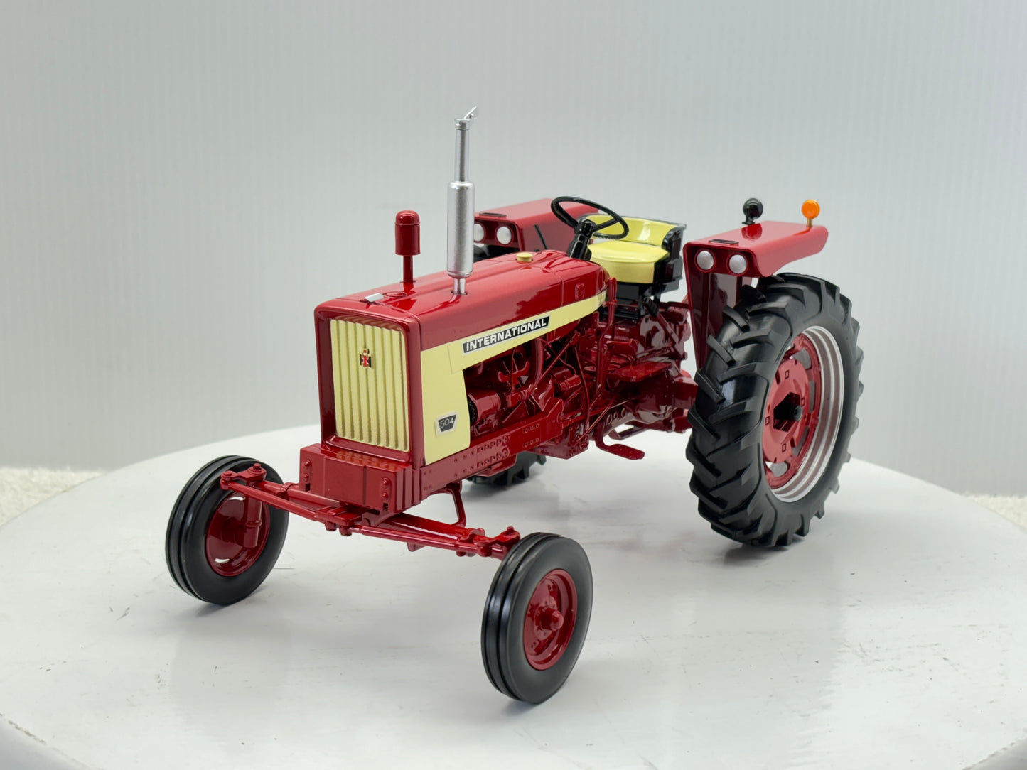 1/16 International 504