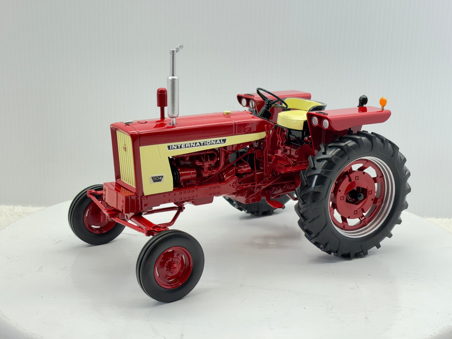 1/16 International 504