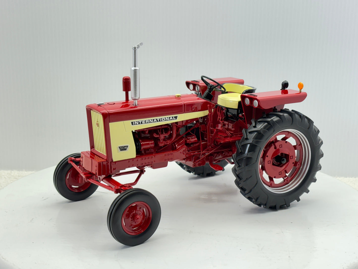 1/16 International 504