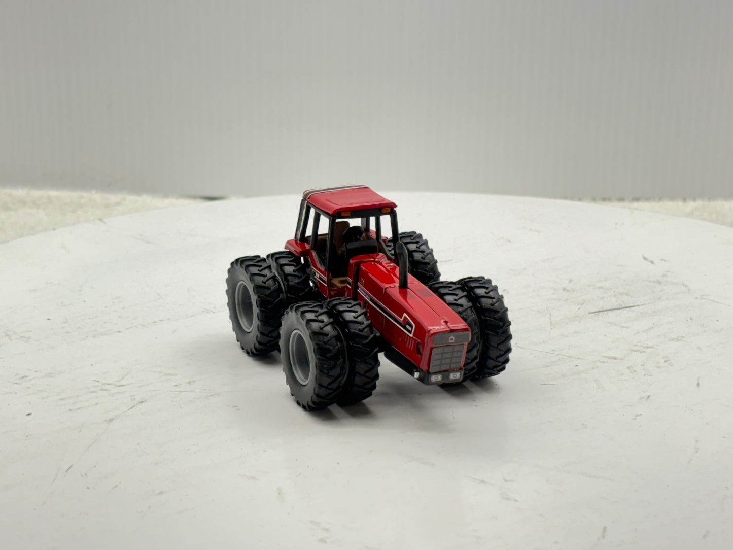 1/64 International 6588