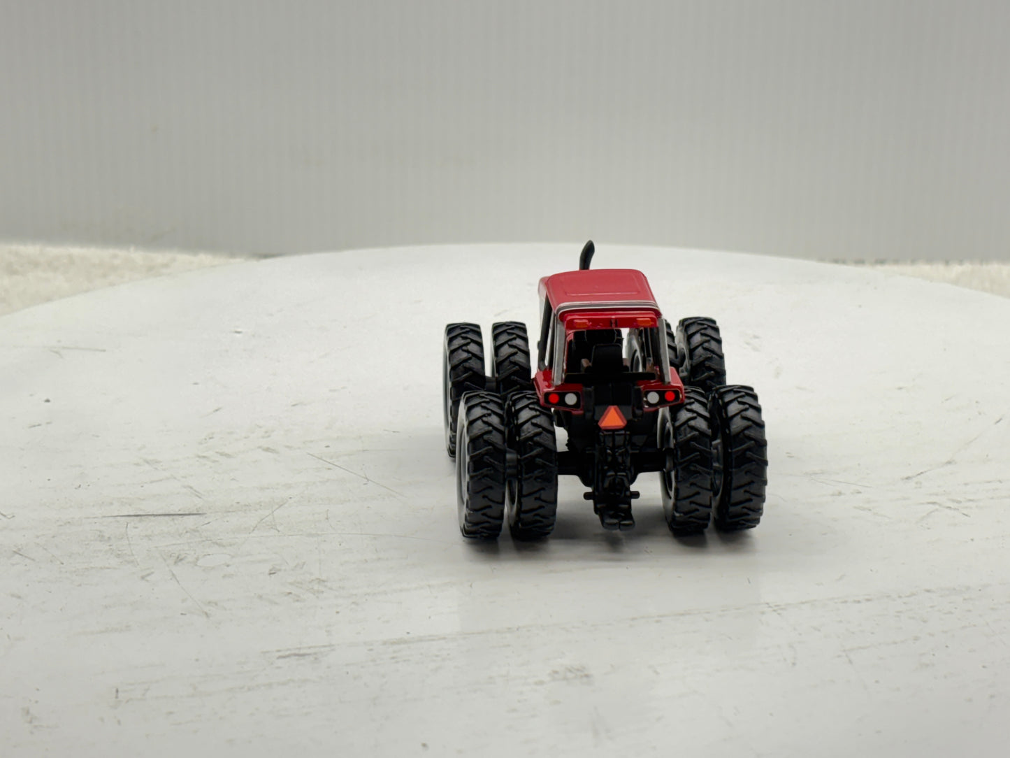1/64 International 6588