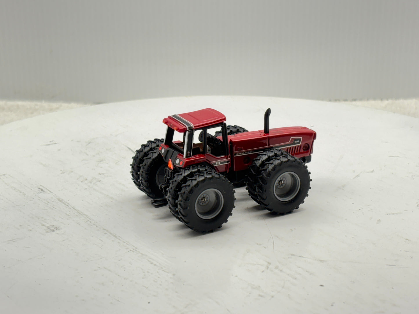 1/64 International 6588