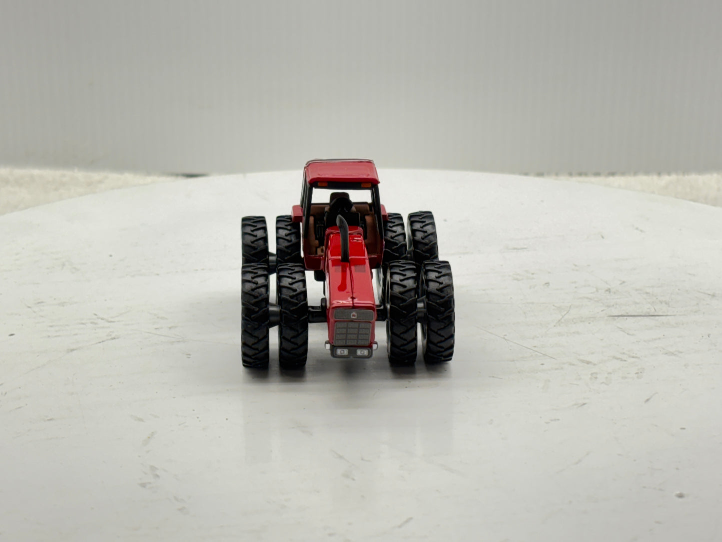 1/64 International 6588