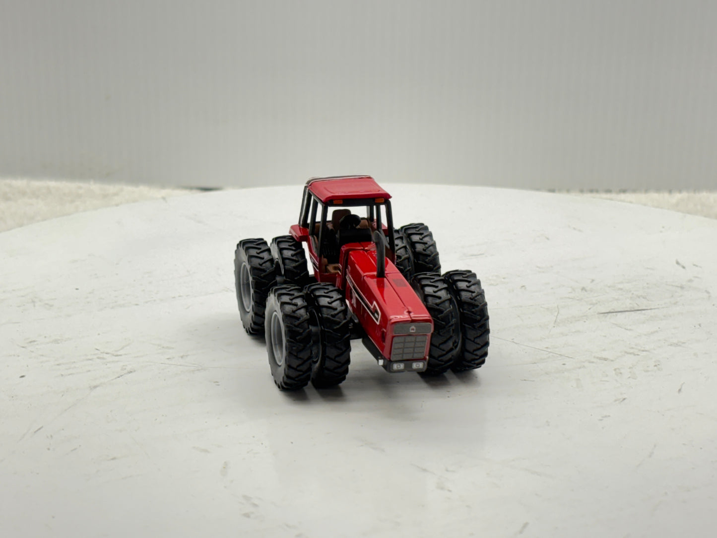 1/64 International 6588
